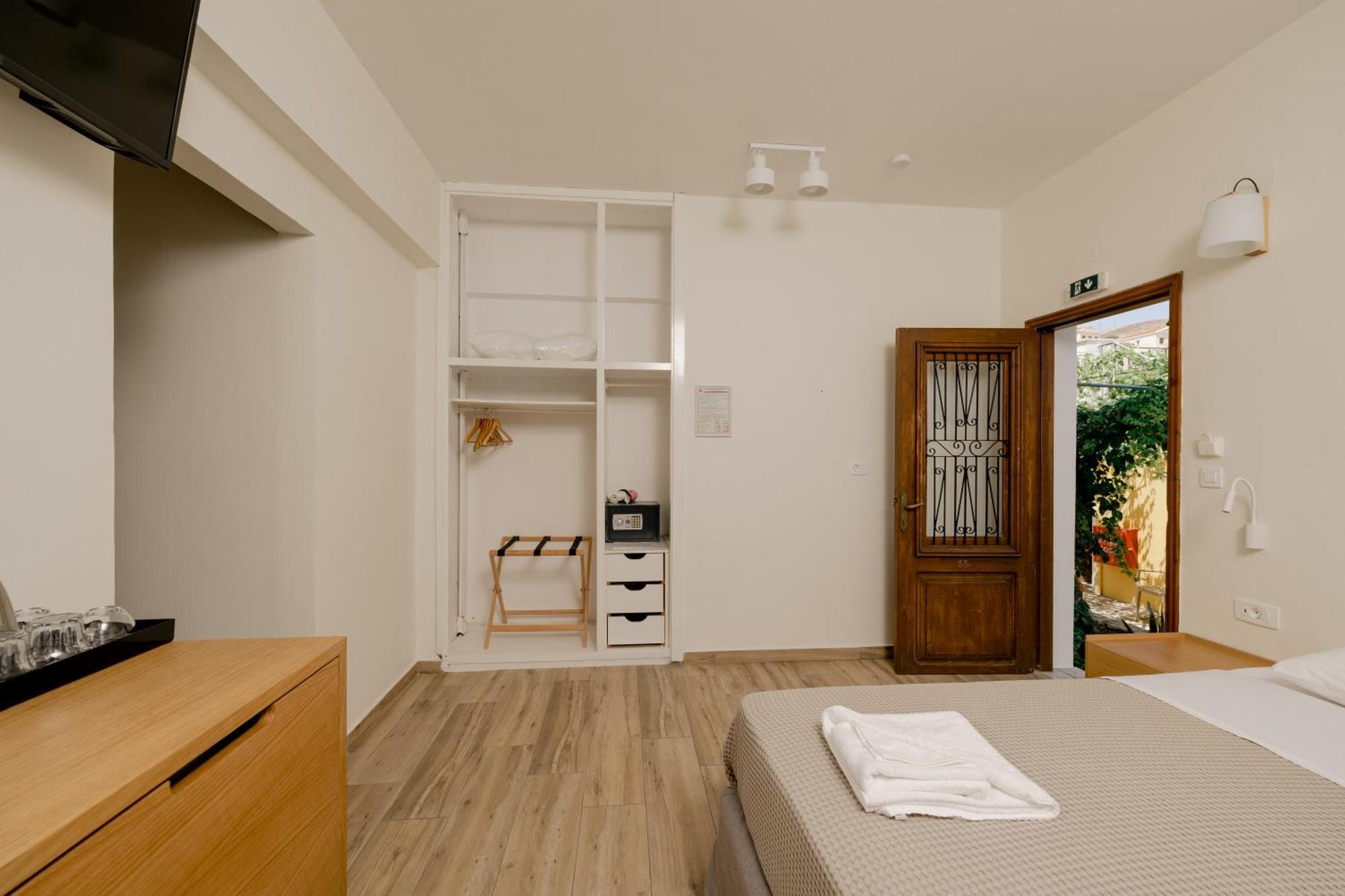 Opera House Hotel 锡米 外观 照片