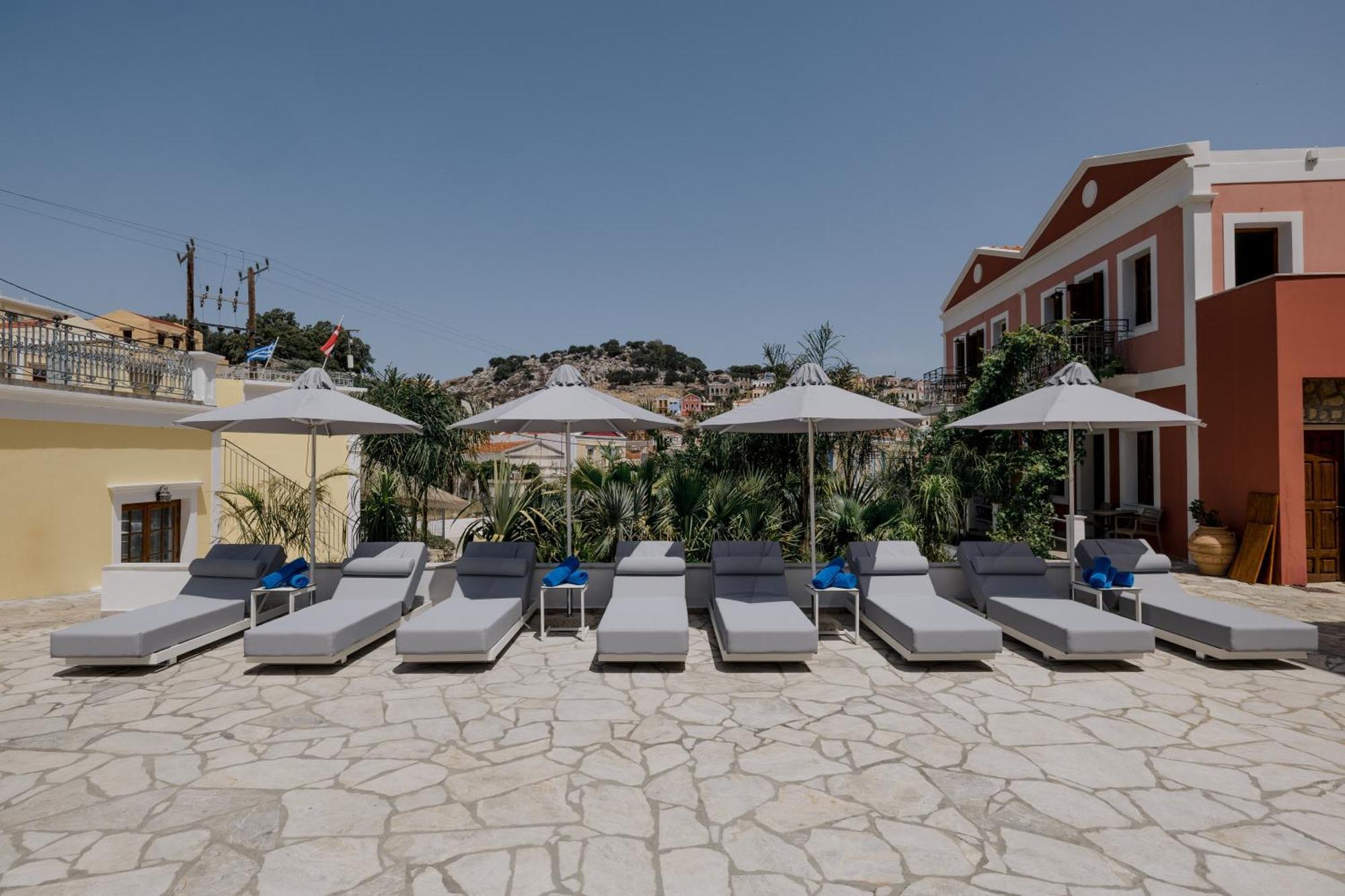Opera House Hotel 锡米 外观 照片