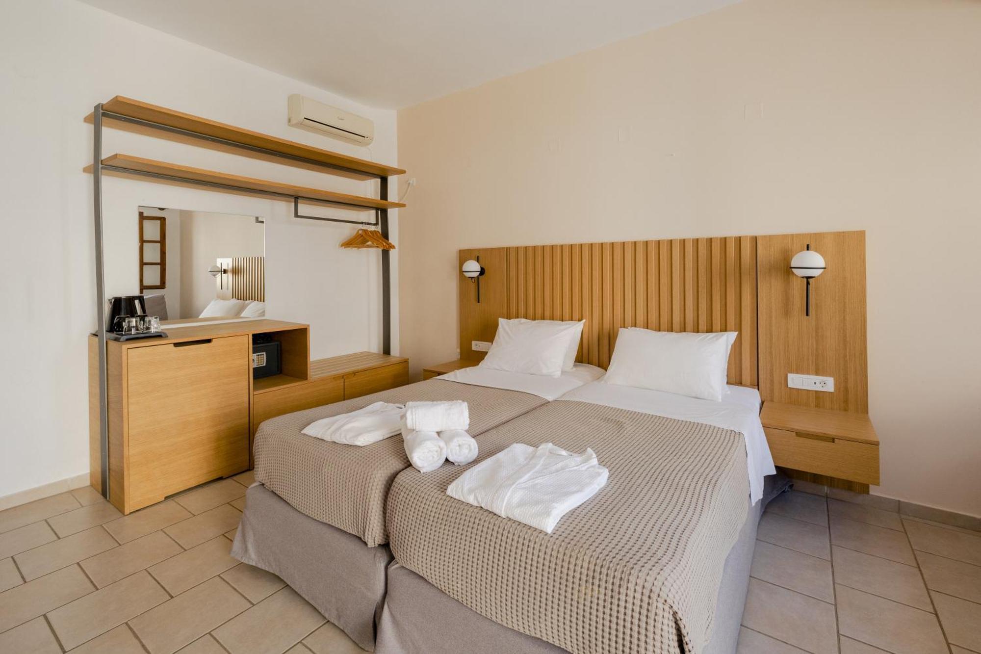 Opera House Hotel 锡米 外观 照片